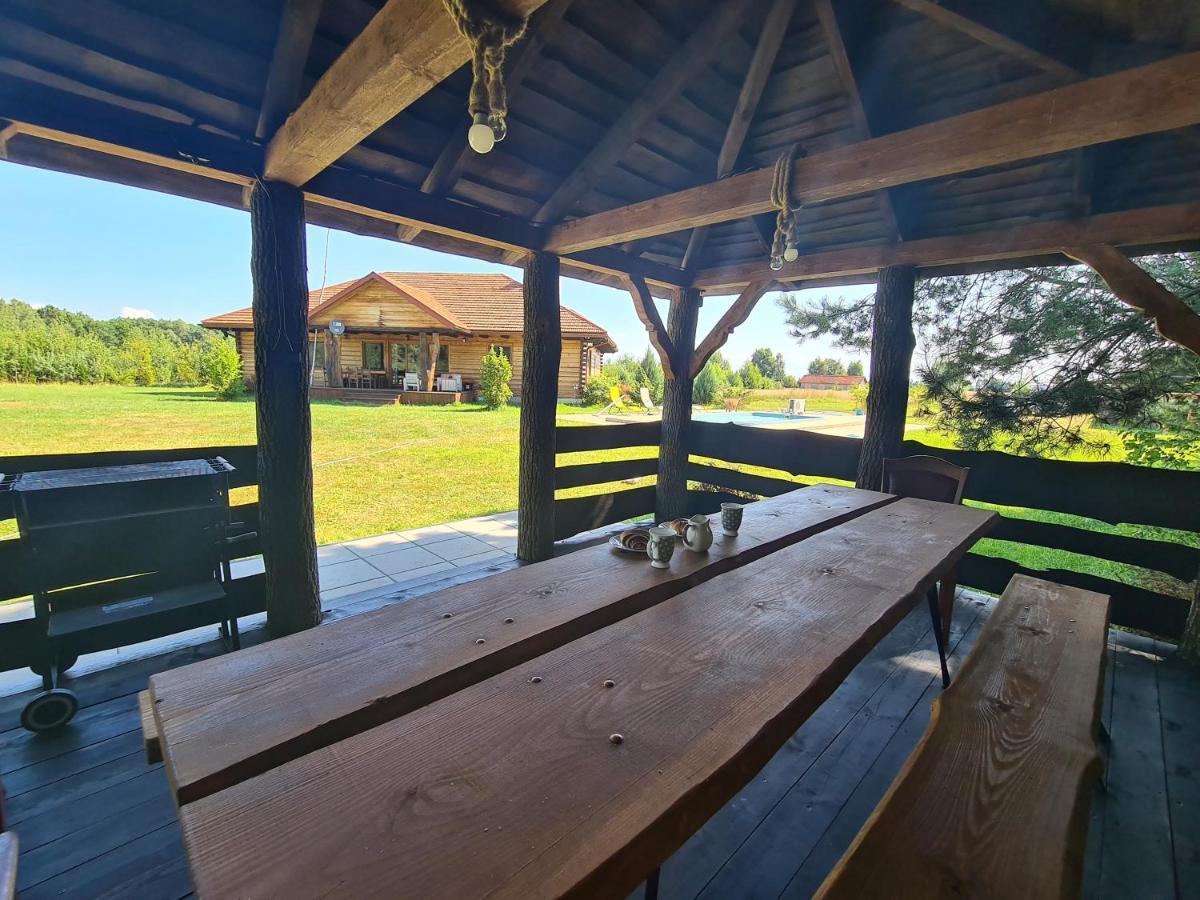 Dworek Ogrodniki, Caloroczny Dom Na Wylacznosc, Basen, Sauna, Las, Staw Rybny, Altana Grillowa, Ognisko, Pianino, Kominek, Piec Chlebowy, Duza Ogrodzona Posesja Tuczna Exterior foto