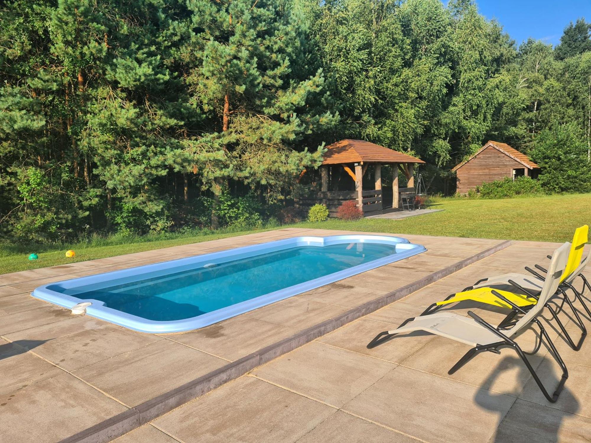 Dworek Ogrodniki, Caloroczny Dom Na Wylacznosc, Basen, Sauna, Las, Staw Rybny, Altana Grillowa, Ognisko, Pianino, Kominek, Piec Chlebowy, Duza Ogrodzona Posesja Tuczna Exterior foto